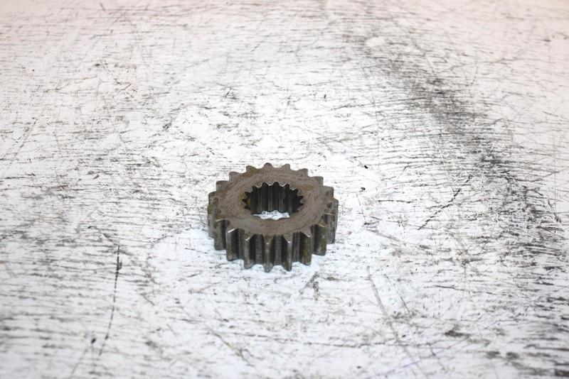 1997 Polaris Classic Oem 19T Chaincase Sprocket 3221060 SP42