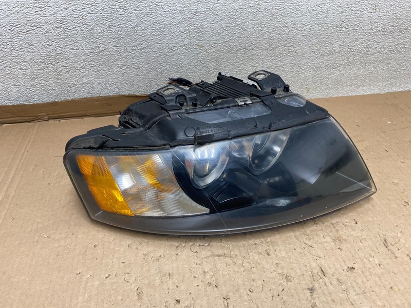 Xenon 2003 to 2006 Audi A4 Convertible Right Passenger RH Headlight U8774 DW