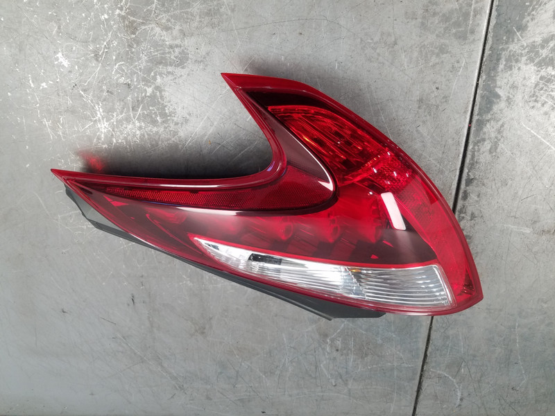 2019 Nissan 370Z Nismo Right Passenger Tail Light #0757 J1