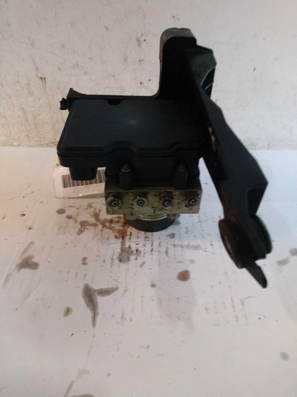 2017 Chevrolet Cruze ABS Hydraulic Assembly OEM 39039647 133k Miles Black