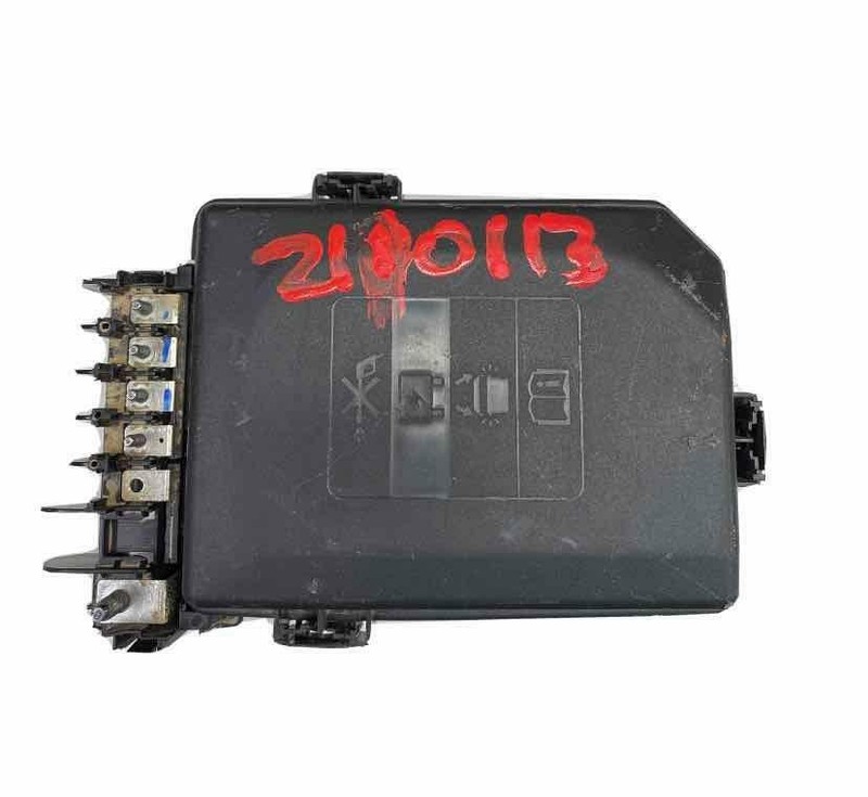 2018 2019 CEVY EQUINOX 1.5L ENGINE FUSE RELAY BOX ASY OEM 84582317