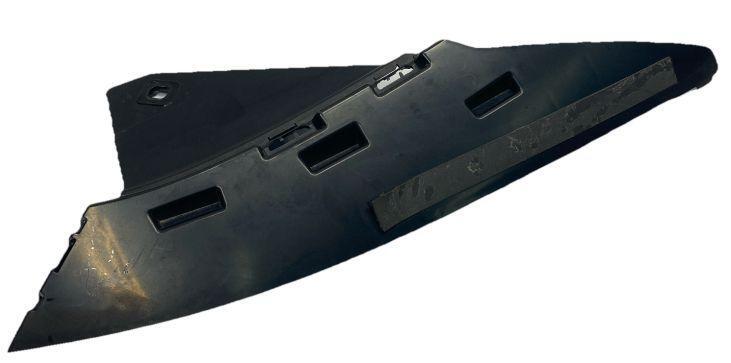 Mercedes CLA250 front bumper 20 to 22 cover retainer right side OEM 1188855000