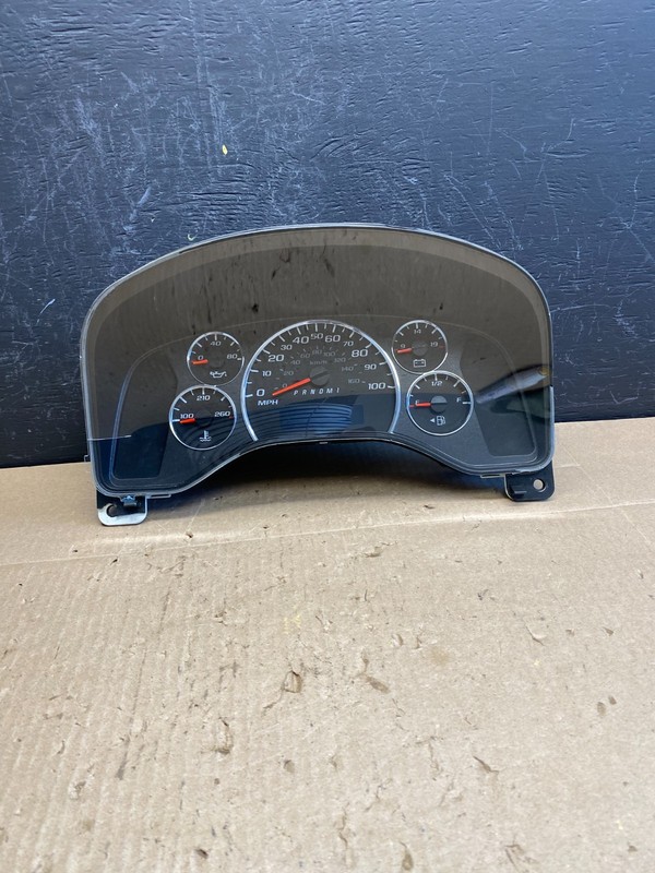 2017 Chevrolet Express 2500 3500 Speedometer Cluster Gauge OEMAC6763 DG
