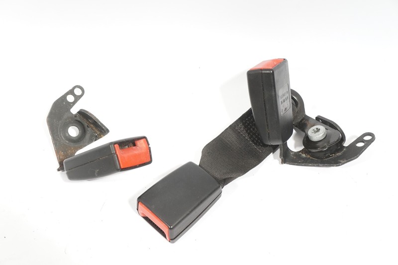 2009-2011 MERCEDES BENZ C300 4MATIC W204 REAR SEAT BELT BUCKLE SET OF 3 OEM