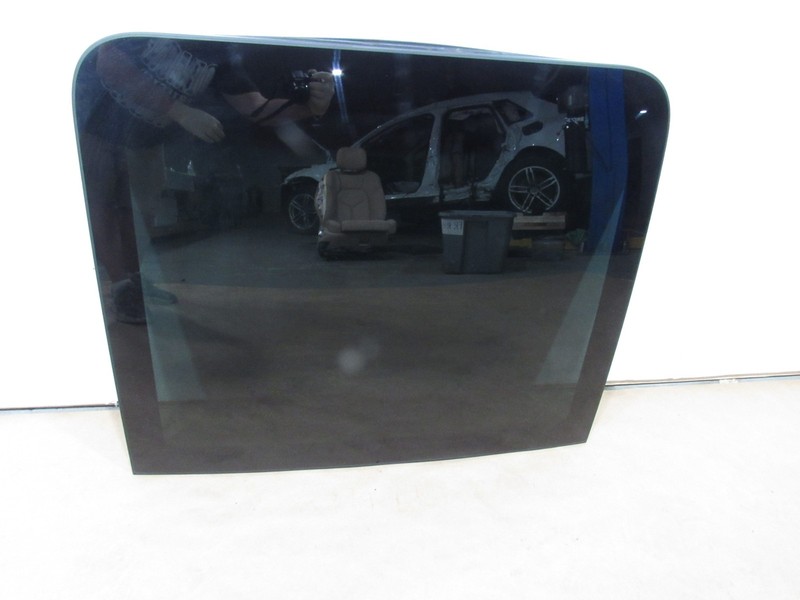 19-23 Porsche Macan 2023 Front Panoramic Sunroof Moonroof Glass Window |:O