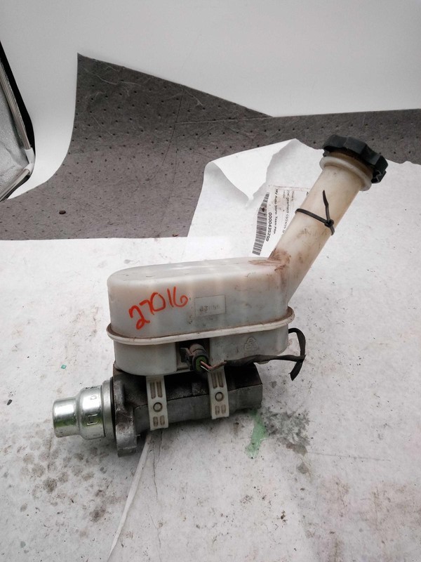Used Brake Master Cylinder fits: 2015 Buick EnclaveGrade B