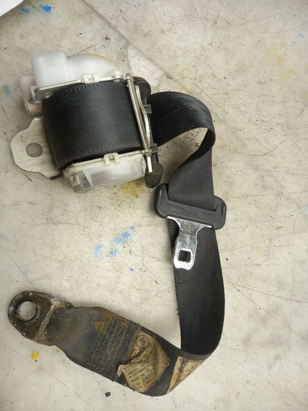 06 SCION XA REAR PASSENGER RIGHT SEAT BELT BLACK-FD13