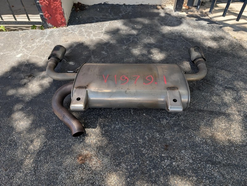Exhaust Muffler 2018 Volvo S60 82262381 2017