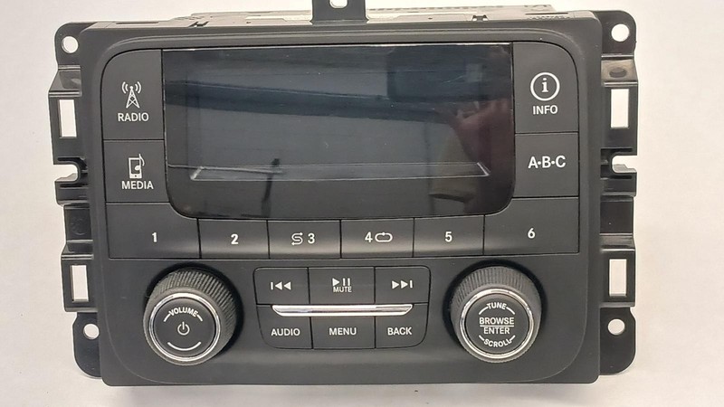 15-'16 JEEP RENEGADE radio stereo head unit 5.0" touch screen OEM 1 Year Wnty!