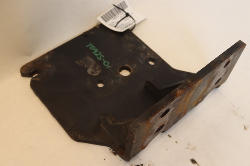 2013-2021 PETERBILT 579 PACCAR REAR RHUC BRACKET SUPPORT MOUNT M11-6693 OEM