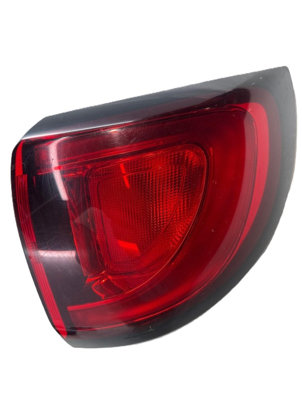 2017-2020 Chrysler Pacifica RH Passenger LED Tail Light Quarter Panel 68229026AF