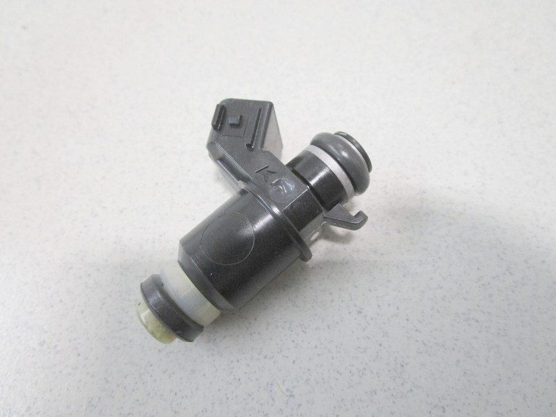 898101T74 Mercury Mariner Outboard 25 HP 4-Stroke Fuel Injector
