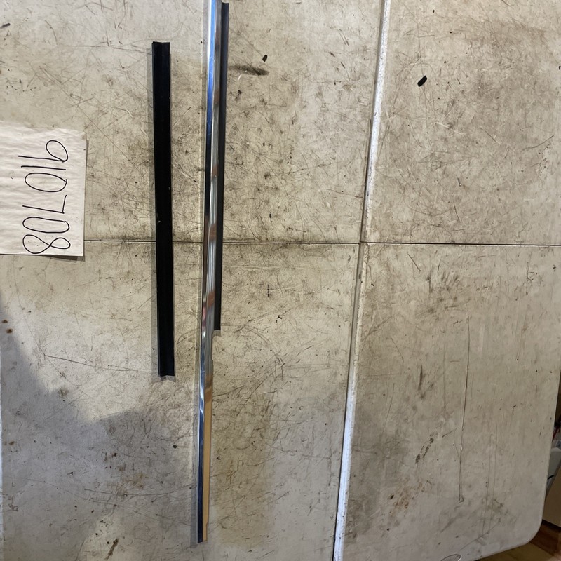 1986- 1991 Mercedes W126 420SELtrim, door moulding, chrome, RearLeftupper