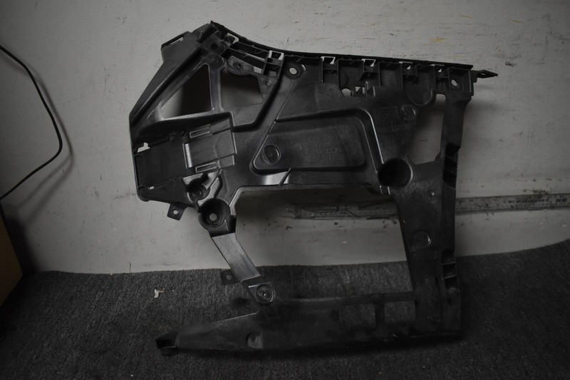 2019-2022 BMW 330I BASE REAR RIGHT SIDE OUTER SUPPORT FACTORY OME