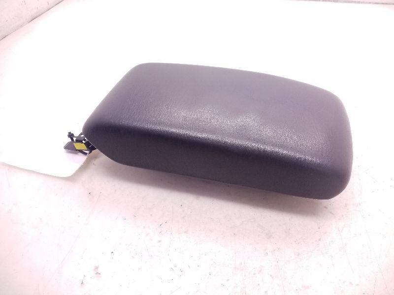 04-06 TOYOTA SOLARA SE BLACK INTERIOR FRONT CENTER CONSOLE LID ASSEMBLY