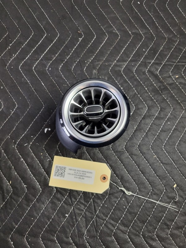 Used Oem Mercedes Dash Left Driver Outer A/C Air Vent for 2019-2023 CLA250 2.0L