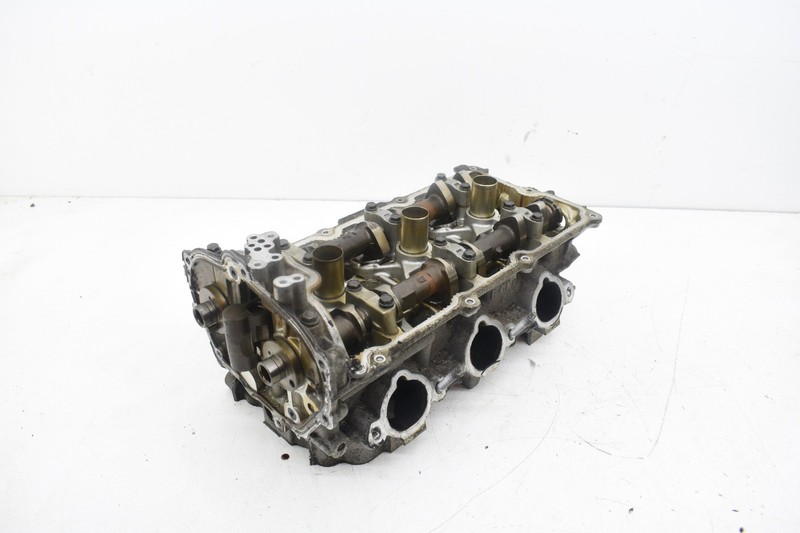 2004 Nissan 350z VQ35DE Right Passenger Cylinder Head With Camshafts OEM KW82