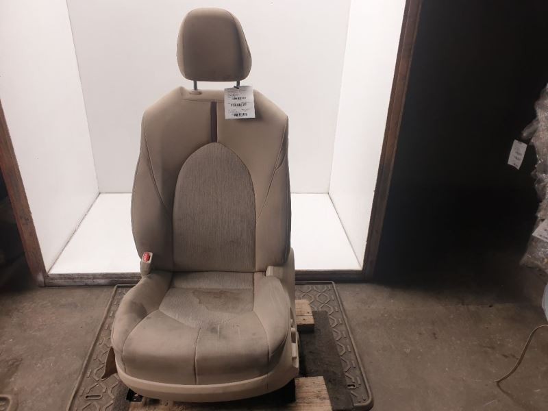 18-19 TOYOTA CAMRY LE DRIVER SIDE FRONT BEIGE FA40 CLOTH BUCKET SEAT ASSEMBLY