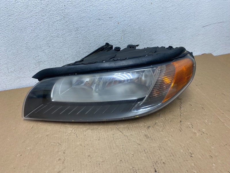 2008 to 2013 Volvo XC70 V70 S80 Driver Side Left Halogen Headlight AD8093 DW
