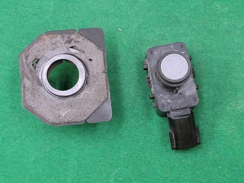 2016 - 2020 LEXUS RX 350,350L,450h,450L Rear Parking Aid Sensor 89341-48040 OEM