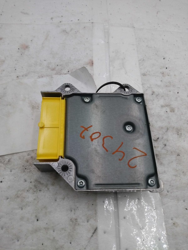 Used Air Bag Module fits: 2008 Volkswagen Golf gti Air Bag LH dash S-B warning l