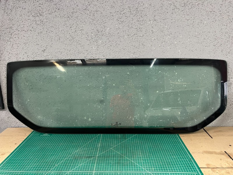 Ford Transit Chassis Cab REAR BACK GLASS 2015 2016 2017 2018 2019 2020 2021 2022