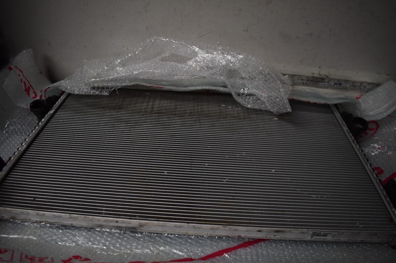 2010-2013 PORSCHE PANAMERA RADIATOR FACTORY OEM