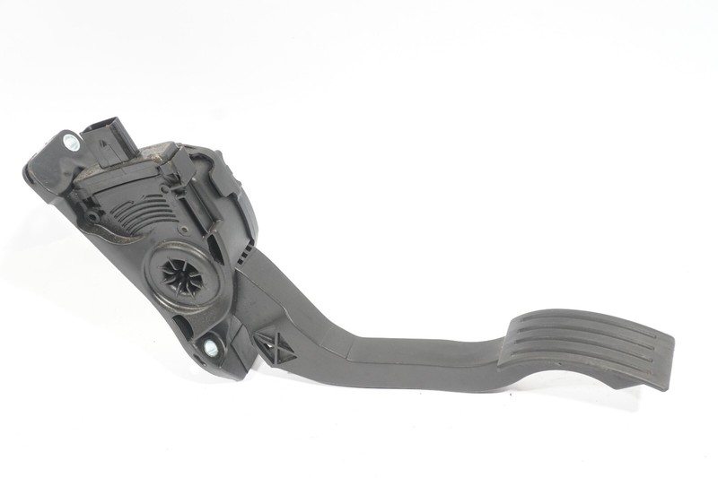 2013-2018 FORD C-MAX HYBRID GAS ACCELERATOR PEDAL OEM