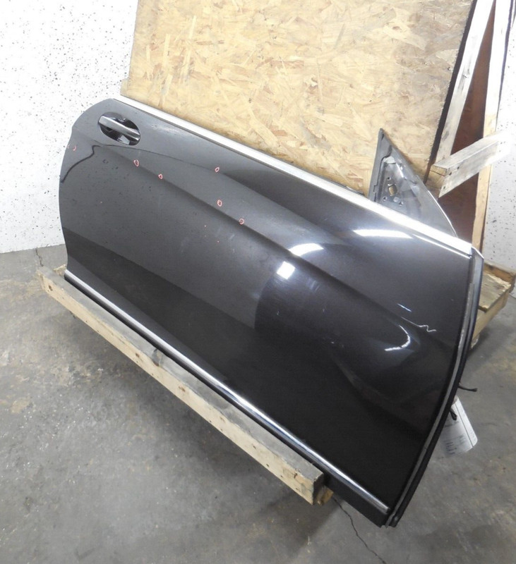 2007-2014 Mercedes-Benz CL550 Front Door Assembly Passenger Right OEM 033