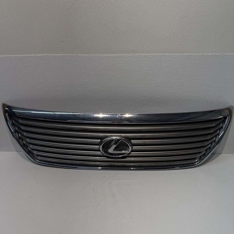 04-06 LEXUS UCF30L LS430 FRONT UPPER HOOD CHROME GRILLE W EMBLEM OEM
