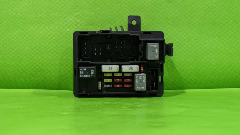 12-16 IMPALA INTERIOR FUSE BOX OEM 4571-7