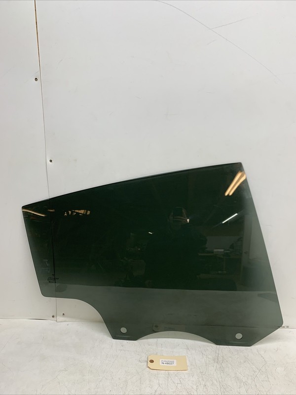 20-23 Tesla Y Rear Passenger Side Door Window Glass Right 43R-004553 48027 S1