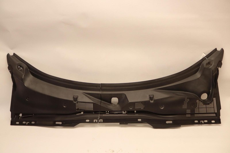 2017-2020 FIAT 124 SPIDER FRONT WINDSHIELD WIPER COWL GRILL VENT PANEL COVER OEM