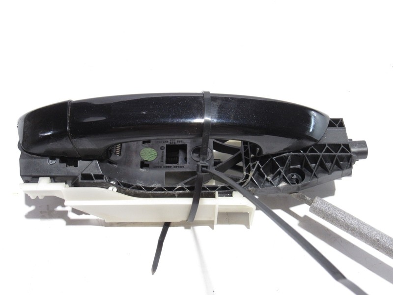 Volkswagen Touareg 2015 Rear Right Passenger Door Handle Bracket 11-17 *#4
