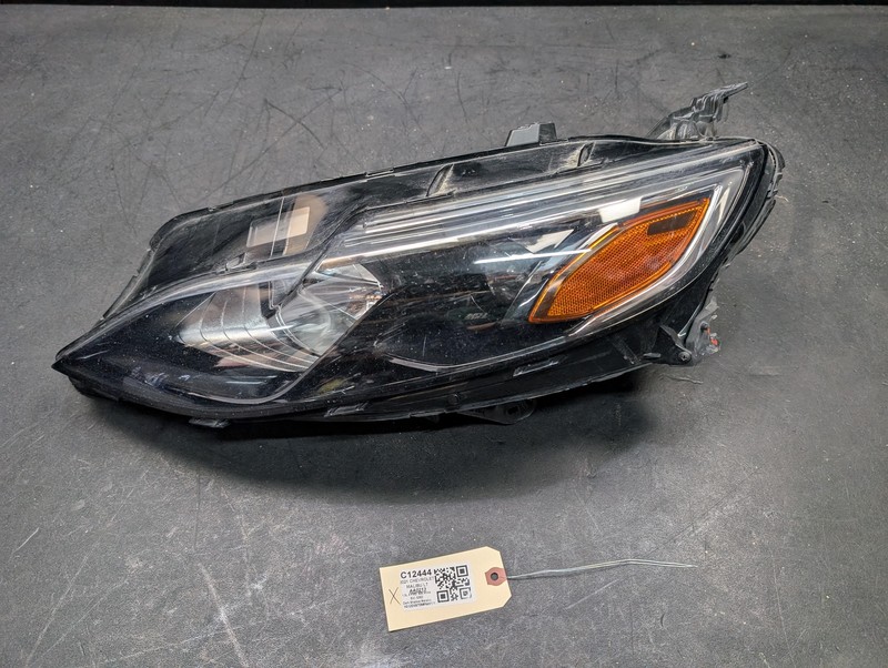 Front Left Headlight Headlamp Halogen 2021 Chevrolet Malibu 84680167 2019-2024 X