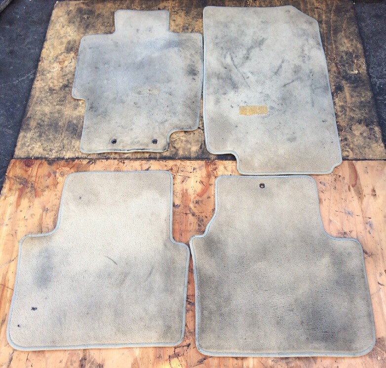 04 2004 Acura TL Set Of Beige Carpets Floor Mats Floormats Rugs Used OEM