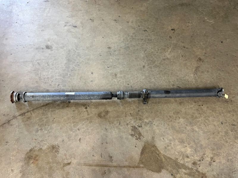 ⭐2016-2019 NISSAN TITAN 5.0L V8 4X2 DRIVE SHAFT DRIVESHAFT PROPELLER OEM LOT2629