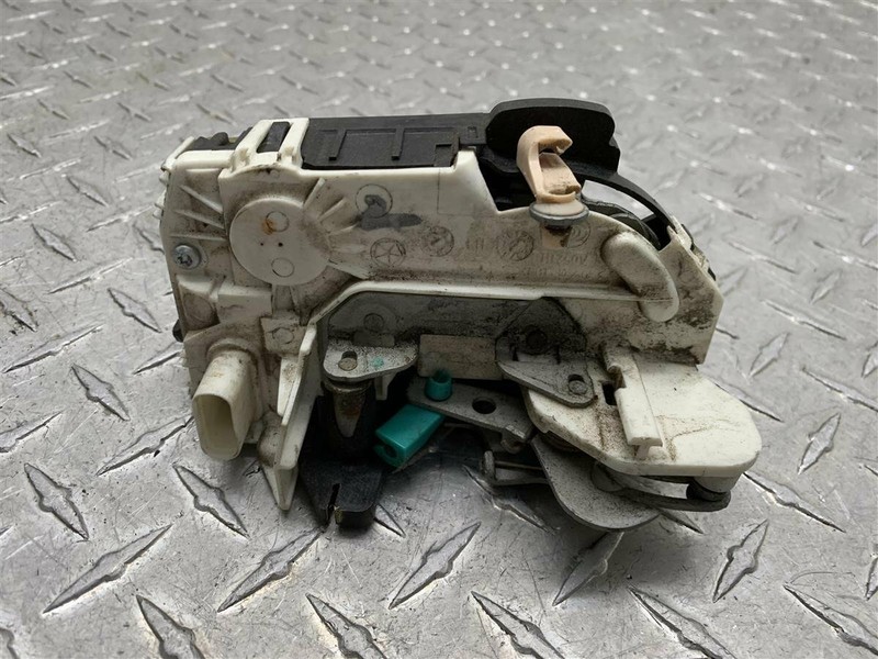 2008 JEEP PATRIOT DRIVER REAR LOCK ACTUATOR OEM
