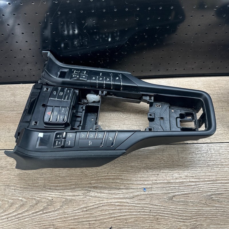 11-18 PORSCHE CAYENNE OEM TEMP AC HEAT CLIMATE CONTROL HAZARD CENTER CONSOLE