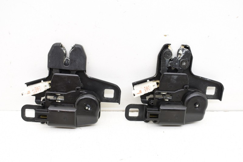 2004 NISSAN 350Z CONVERTIBLE LEFT & RIGHT TONNEAU LID COVER LOCK LATCH OEM KW57