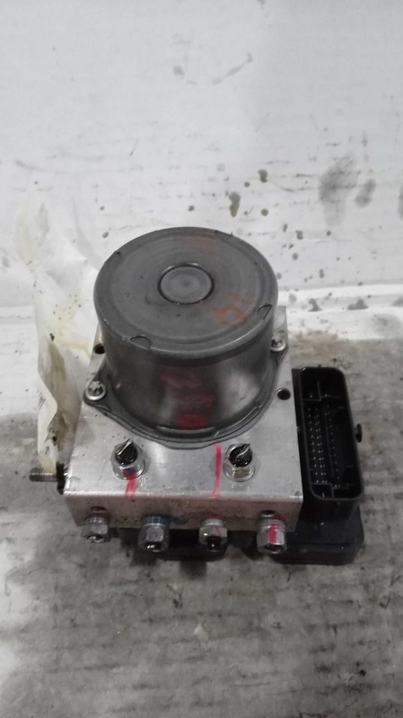 2018 RAM ProMaster 2500 ABS Pump & Motor Assembly OEM 68349811AA 31000 Miles