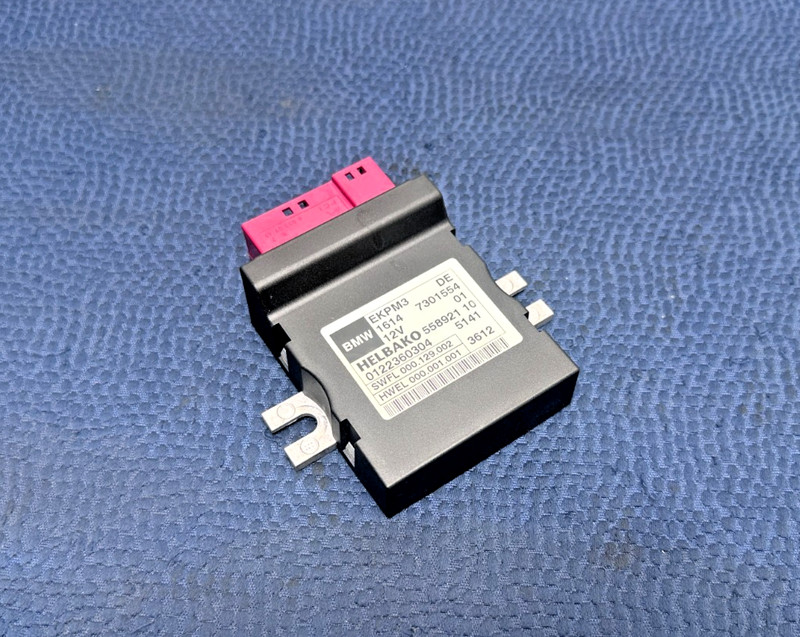 09-19 BMW F06 F10 F30 F32 Helbako Fuel Pump Relay Control Computer Module OEM