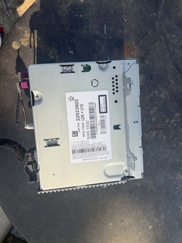 2013-2015 CHEVROLETEQUINOX AM/FM RADIO MP3 CD PLAYER RECEIVER 22923803 OEM