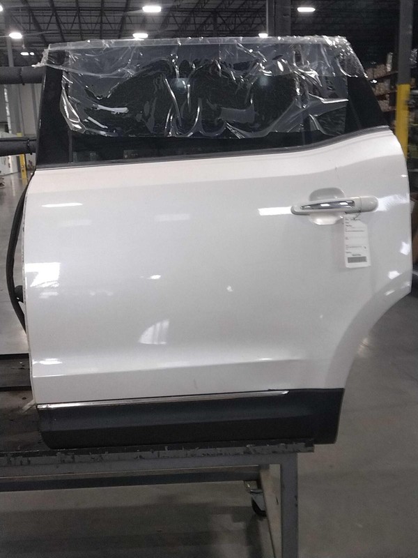 2015 Lincoln MKT Left Rear Door White OEM 548695 127K Miles