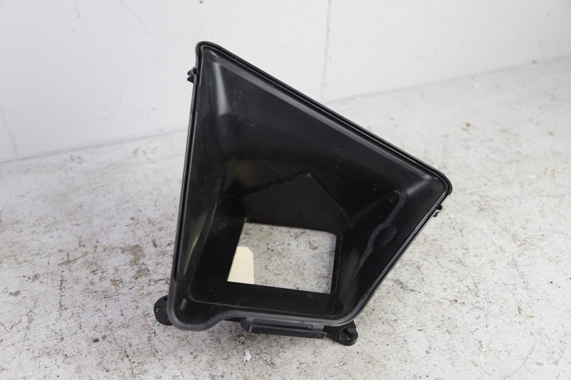 2017-2023 TESLA MODEL 3 FRONT RIGHT A/C HEATER INNER AIR DUCT OEM 1107204-00-E