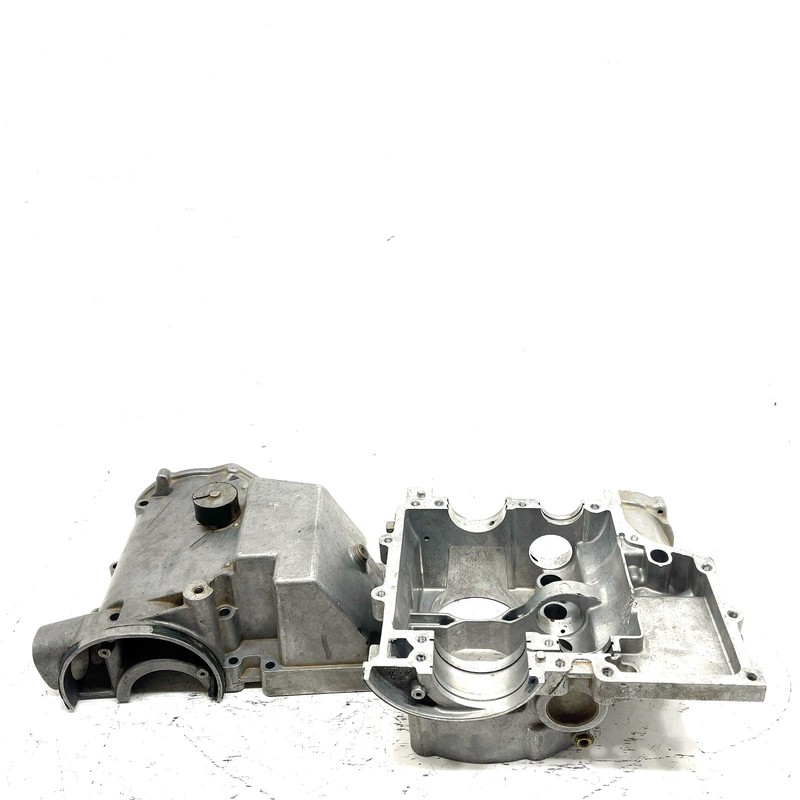02-04 Polaris Sportsman 700 OEM Crankcase 2202364 AP190
