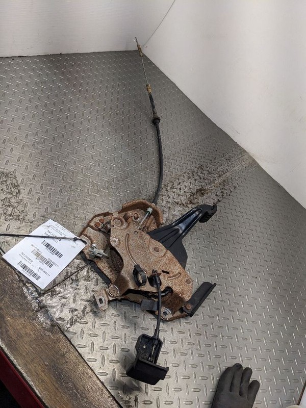2011-2016 FORD F250 F350 EMERGENCY PARKING BRAKE PEDAL & HOOD RELEASE HA 118