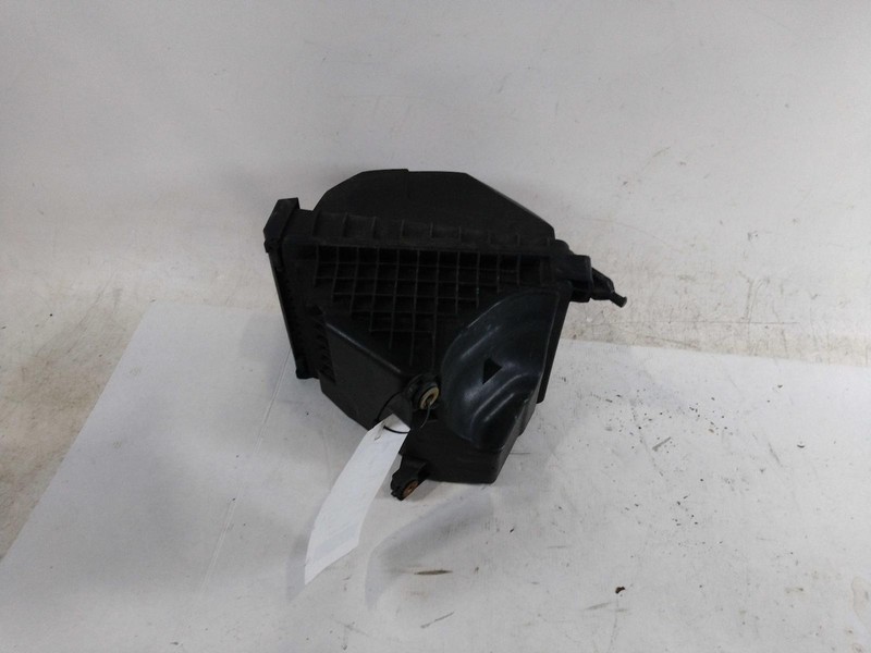 2016 KIA SORENTO Air Cleaner Assembly OEM 28110C6400 118K Miles Grey