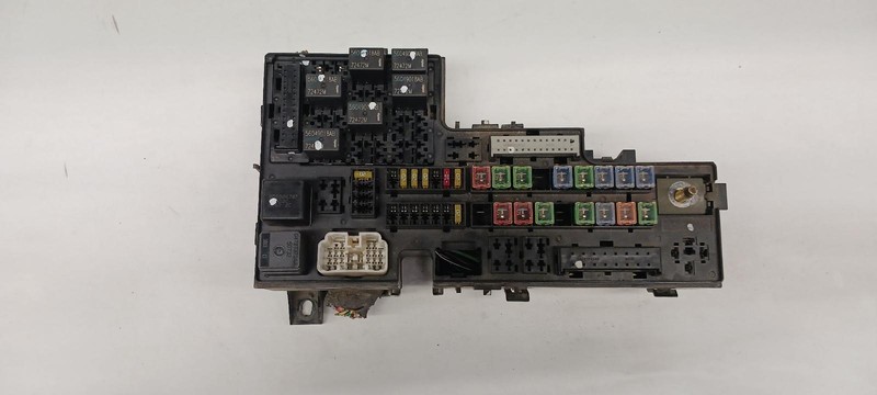 03 DODGE DAKOTA Engine Fuse Box 3.9L OEM 1 Year Warranty!!