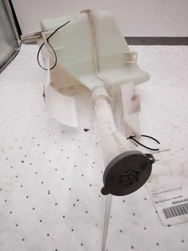 2012 Nissan Altima Washer Fluid Reservoir OEM 28910ZN50A White 2.5L 165K